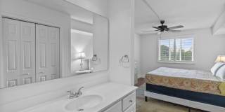 1825 Saint Julian Place Gallery 16
