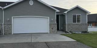3287 Banff Avenue - - 3287 Banff Avenue - - Gallery 1