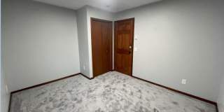 2 S Wickham Ct Gallery 14