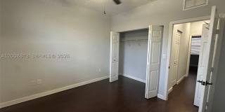 3211 SE 6th St Gallery 21