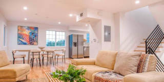 2333 1/2 Langdale Avenue Gallery 9