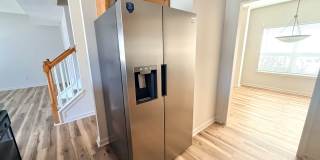 Beautifully Renovated 3 Bedroom 2.5 Bath Townhome with Garage! Pet Friendly! Gallery 36