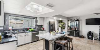 4716 W CHRISTY Drive Gallery 18