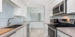2451 Brickell Bay Drive Gallery 9