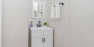 1235 N BOND Street Gallery 7