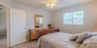 ANNUAL RENTAL - 3 Bed, 2 Bath Fully Furnished Home Gallery 17