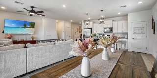 Gorgeous, Almost New Home in Newer Tolleson Neighborhood! Priced just right! Gallery 13