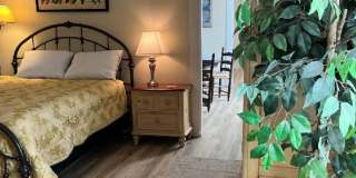 One Bedroom Old Louisville Cottage Gallery 8