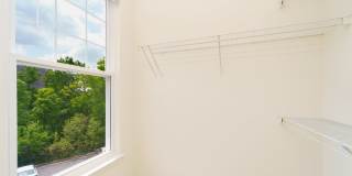 Rare 2BR 2BA 2 Level Condo With Garage Gallery 15