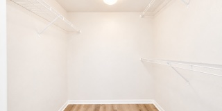 Elegance and Beachfront Condo Living Gallery 12