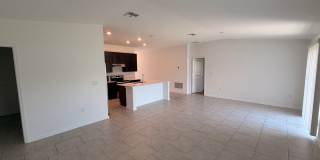 Single Family House Minutes to Davenport Posner Park Shopping Mall Gallery 21