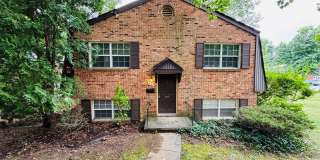 2 Bedroom 1 Bath Townhouse Gallery 1