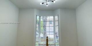 1261 Hayes St Gallery 13