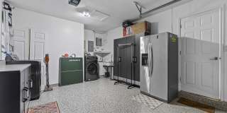 801 SE 14th Street Gallery 38