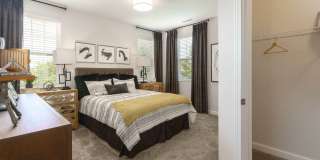 Huntley Manor Gallery 20