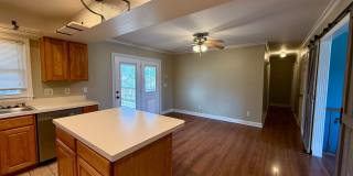3 Bedroom with basement! Gallery 9