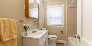 2315 Auburn Street - 2 E Gallery 1