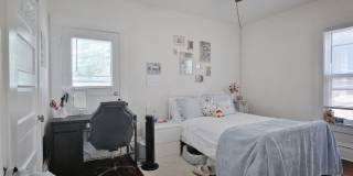 5br,1.5ba, FREE off-street parking, huge front porch, central AC, big backyard, recently remodeled, FREE washer/dryer  & 1 min walk to High St. Gallery 26