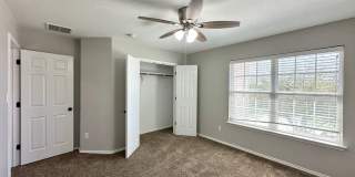 Viewable Now!  Small Dogs Accepted! Gallery 22