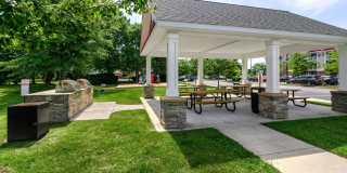 The Promenade at Red Apple Town Center Gallery 62