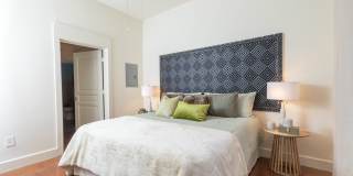 Sabine Street Lofts Gallery 33