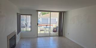 Vibrant 2 bedroom/2 bath condo in a great community with quick access to main commuter arteries Gallery 7