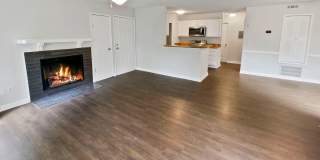 Room in 2 Bedroom Home at Cypress Pointe St Gallery 5