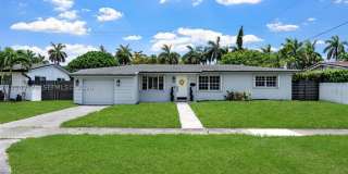 9075 SW 48th Ter Gallery 1