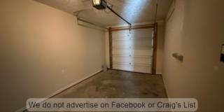 Candlewick Townhomes- Candlelight Drive Gallery 5