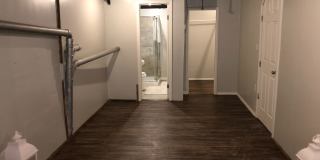 1 bedroom with 1 bath with a single garage, downstairs unit for rent ! Gallery 5
