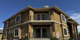 Beautiful 2 Bedroom Condo on the West Side of Colorado Springs Gallery 1