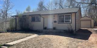 6bd/2ba Home with Bonus Room & Detached Garage Gallery 1