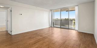 West 5th Apartments Gallery 7