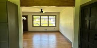 Updated 3 Bedroom House on the Eastside Gallery 10