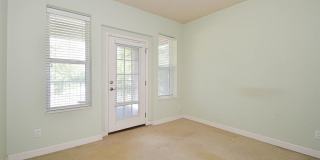 5528 Waterman Boulevard Gallery 18
