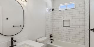 4617 Pickett Street Gallery 26
