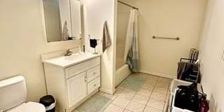 Renovated 4 Floor 5 Bed/2 Bath Fenway Townhouse on Hemenway for September 1st Gallery 16