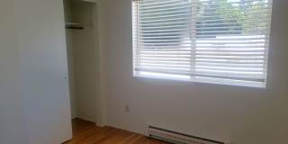 Spacious Townhouse with Two Car Garage! Spacious Townhouse with Two Car Garage! Gallery 25