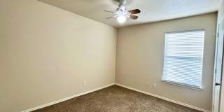 Large 3/2.5 ~ Conveniently located to JBSA Lackland and JBSA Kelly Field Annex ~ Move in Ready! Gallery 21