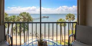 4720 NE Sandpebble Trace Gallery 1