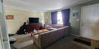 Preleasing Spacious 5-Bedroom Home with Finished Basement, Large Backyard & Attached Garage Gallery 3