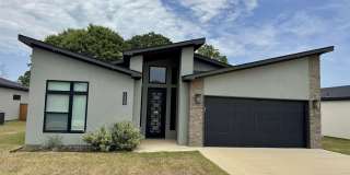 15468 Anna Lane Gallery 1