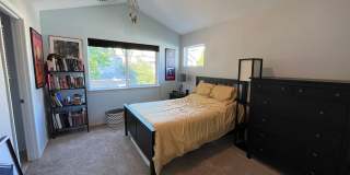 Lovely 2Bd + 2.5Ba in Beaverton!! Minutes Away From Nike! New Roof, Fence, Paint and Additional Bonus Room!! Gallery 22