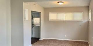 4404 44th Street Gallery 2