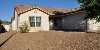 Single Story Three Bedroom Home in the Heart of Henderson Gallery 4