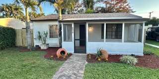 634 Oak Street Gallery 1