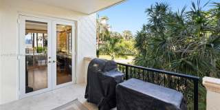 4924 Fisher Island Dr Gallery 28