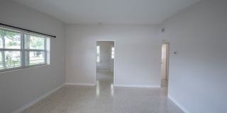 2/1 duplex with carport in Winter Park Gallery 8
