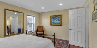 1933 PARRISH Street Gallery 37