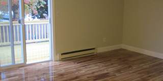 901 Mammoth Road Gallery 7